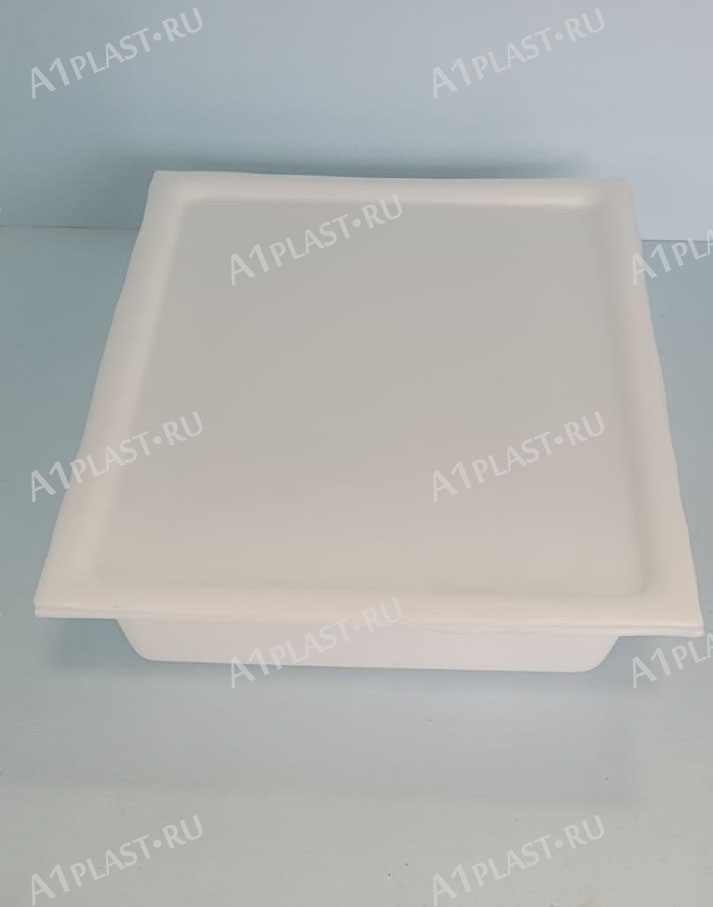 plastikovye-lotki-s-kryshkami.jpg